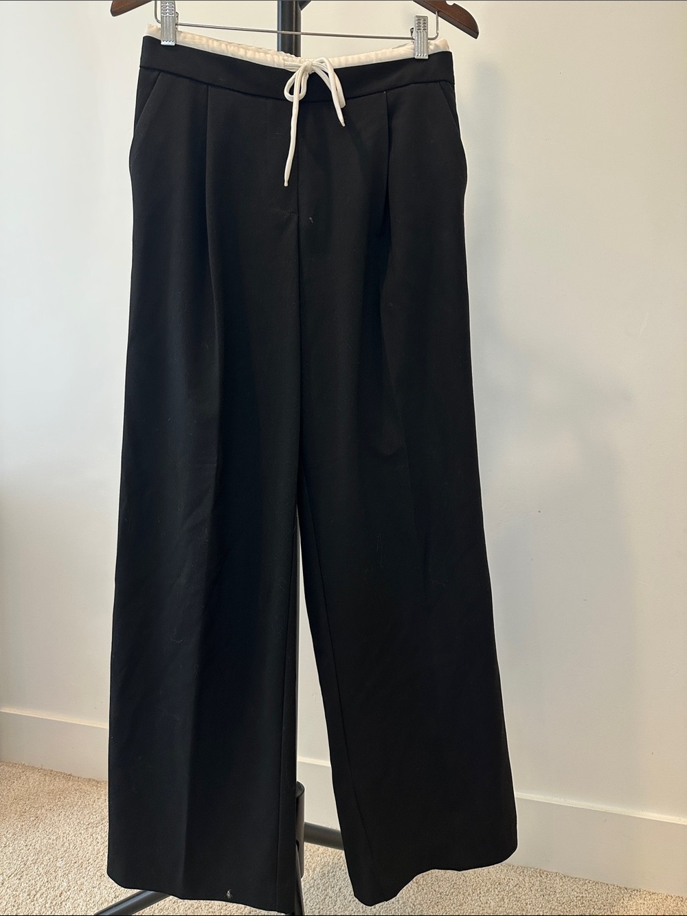 Zara Black Wide-Leg Drawstring Trousers with White Waist Tie